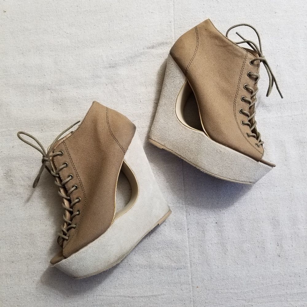 Steve Madden Dylonn vintage vibe peek a boo heel wedges sz 6.5